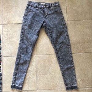 Cotton On Gray Acid Wash Jegging